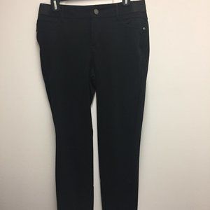 Vera Wang Skinny Mid Rise Pants